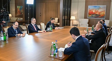 Hakan Fidan, Bakü’de İlham Aliyev ile görüştü